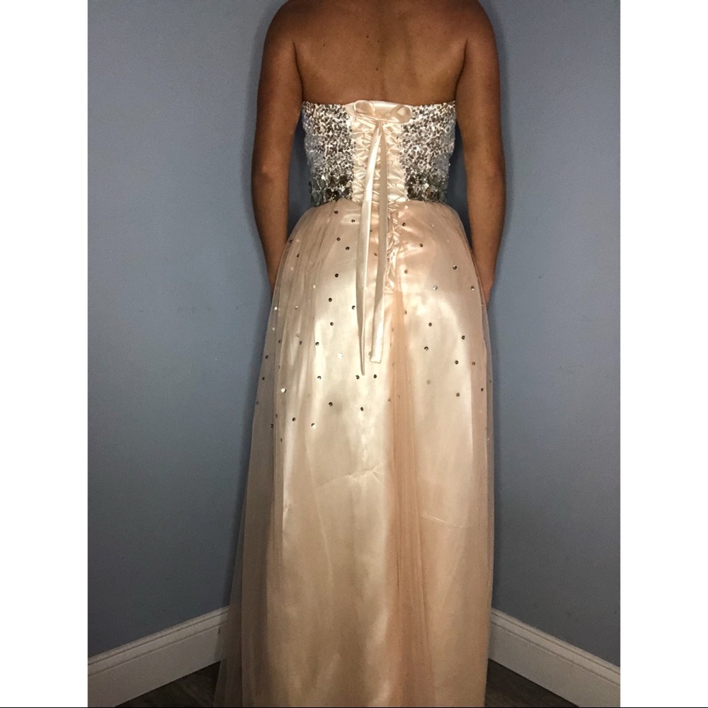 Prom / Pageant Dress - Picture 4 of 6